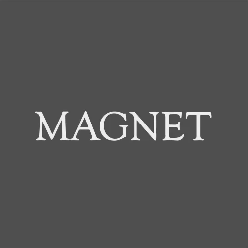 knowcrunch-trained-magnet-advertising-logo-greyscale.webp